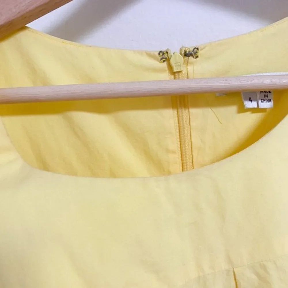 Vince yellow 100% cotton sleeve less straight cut dress